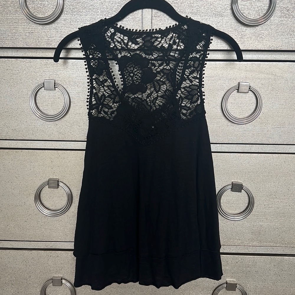 Black floral tank